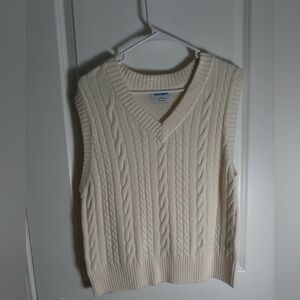 Old Navy Cream Cable Knit Vest